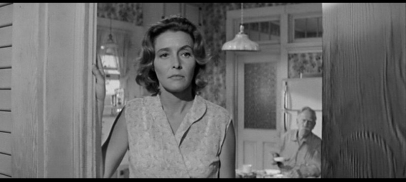 Patricia Neal as Alma